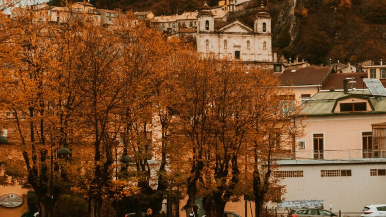 Questo borgo dell’Abruzzo è il perfetto mix di natura, storia e arte