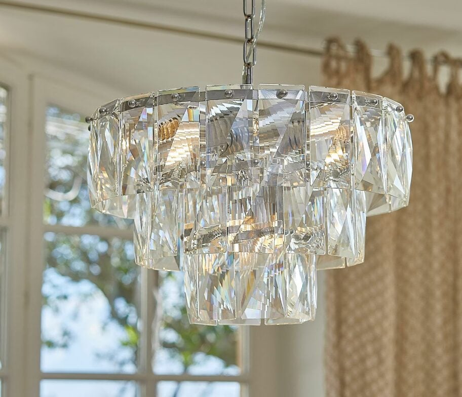 Quando la luce diventa arredo: i lampadari deluxe firmati Loberon Quando la luce diventa arredo: i lampadari deluxe firmati Loberon