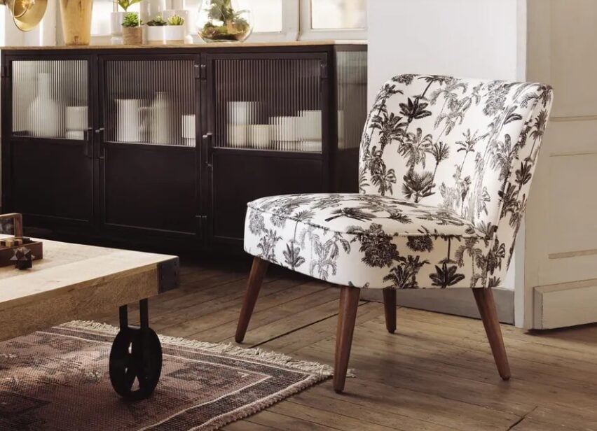 Slipper Chair: la poltroncina compatta che detta le nuove regole dell’eleganza