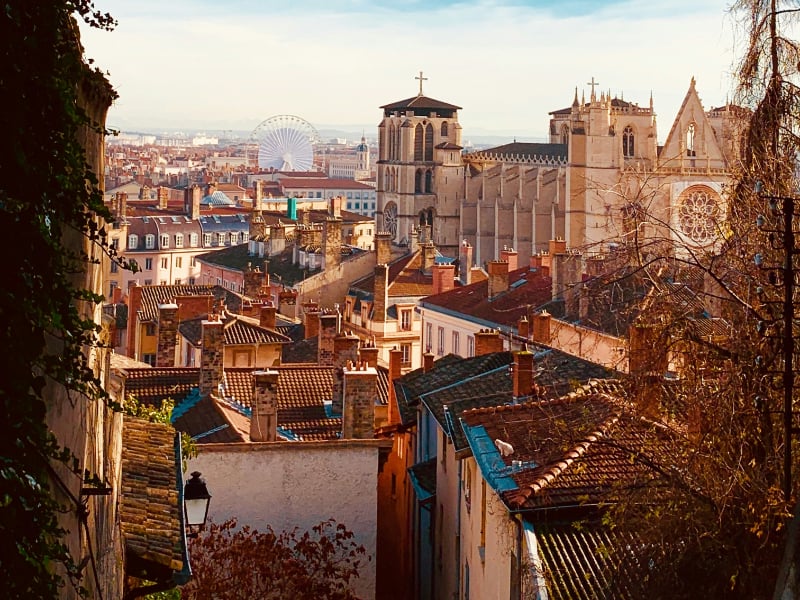 Vacanze a settembre: 4 mete europee low cost per un weekend all’insegna dell’esplorazione Vacanze a settembre: 4 mete europee low cost per un weekend all’insegna dell’esplorazione