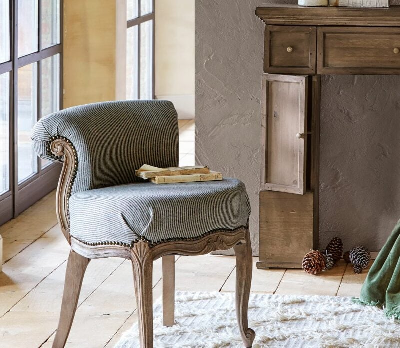 Slipper Chair: la poltroncina compatta che detta le nuove regole dell’eleganza