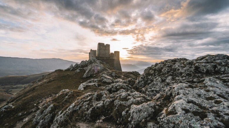8 luoghi da non perdere assolutamente se siete in vacanza in Abruzzo