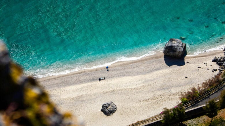 5 spiagge bianche italiane senza folla da visitare questa Estate