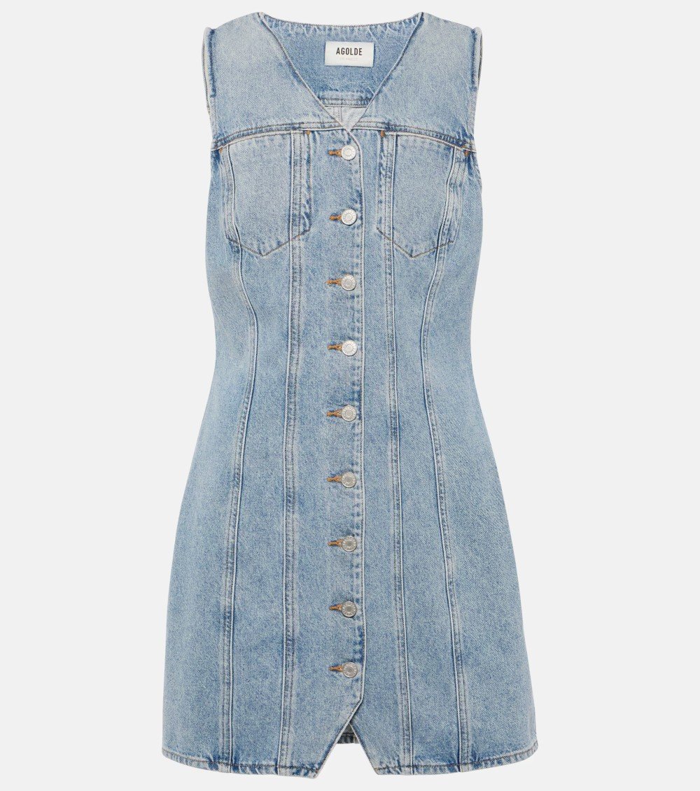 I Vestiti di jeans mettono d’accordo proprio tutte! I Vestiti di jeans mettono d’accordo proprio tutte!
