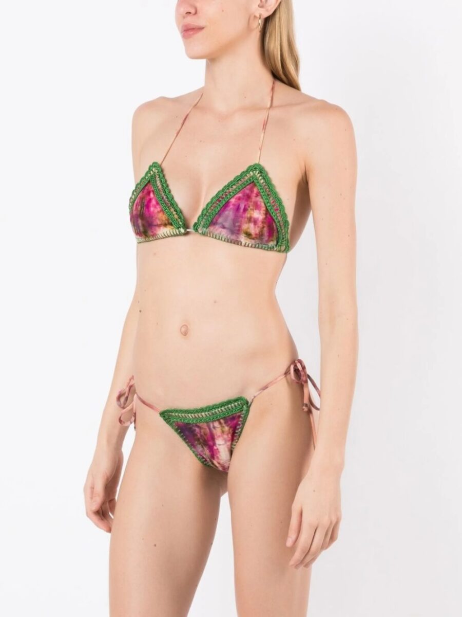 I Costumi crochet si confermano un must have dell’Estate 2025