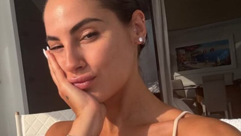 Giulia De Lellis saluta l’estate con il bikini di super tendenza per questa stagione FOTO