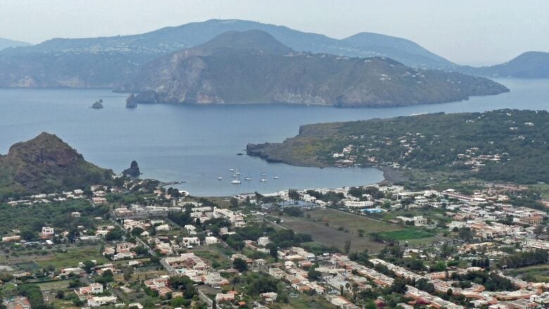 Quest’isola delle Eolie ha la meta ideale per una vacanza wilde