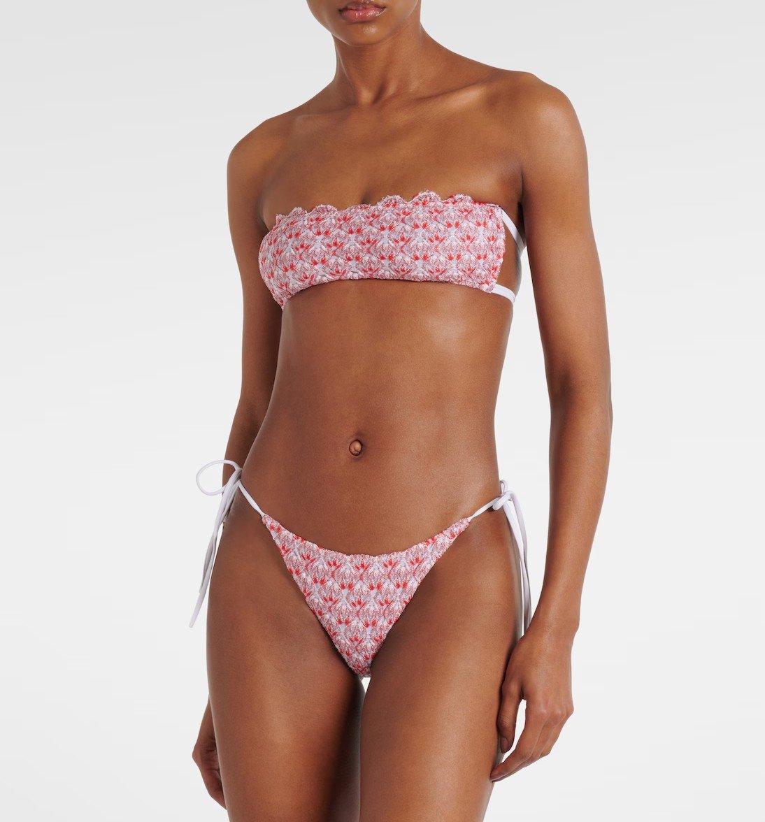 I Costumi crochet si confermano un must have dell’Estate 2025
