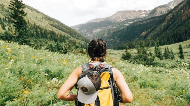 Cosa mettere in valigia per una vacanza estiva in montagna