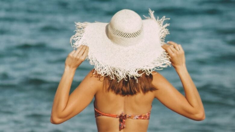 Skincare, prevenire le spellature dopo l’estate: ecco come fare