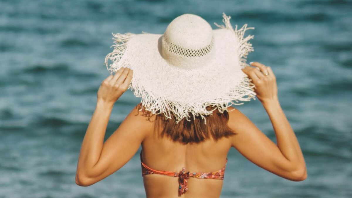 Skincare, prevenire le spellature dopo l’estate: ecco come fare