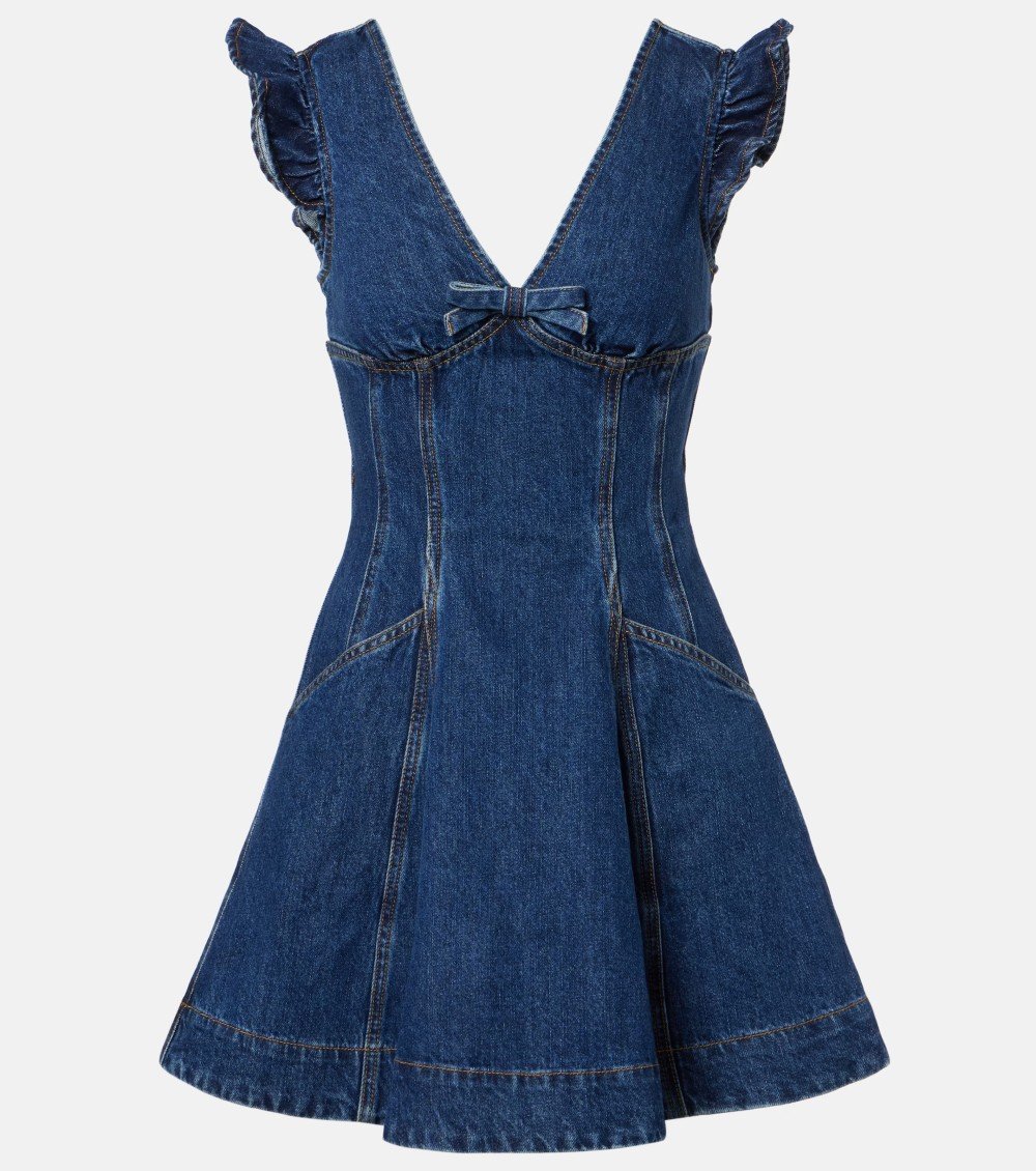 I Vestiti di jeans mettono d’accordo proprio tutte! I Vestiti di jeans mettono d’accordo proprio tutte!