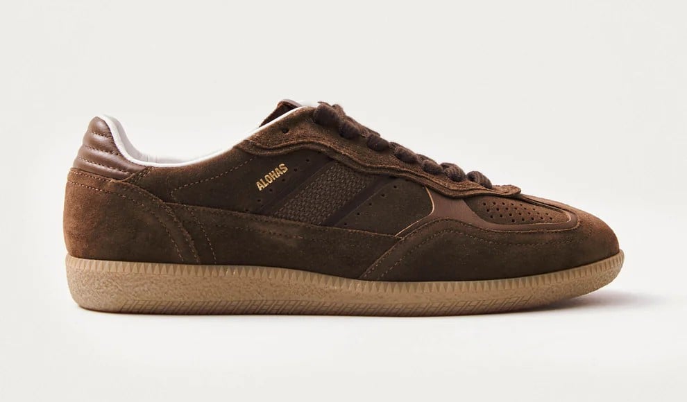 Le Sneakers in suede marrone sono pronte a dominare l’Autunno 2025 Le Sneakers in suede marrone sono pronte a dominare l’Autunno 2025