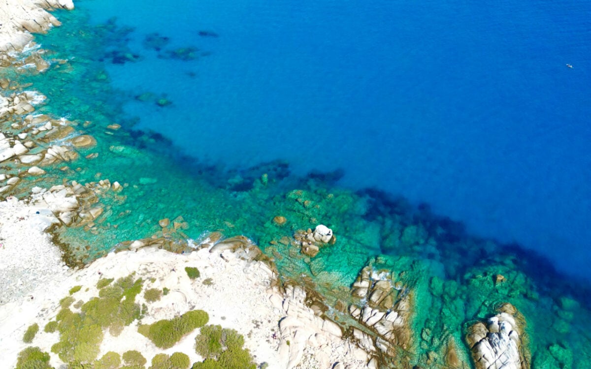 Le spiagge più belle di Cagliari e dintorni dove rilassarsi e staccare la spina Le spiagge più belle di Cagliari e dintorni dove rilassarsi e staccare la spina