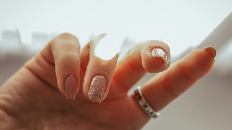 Manicure, le unghie perfette per il rientro a lavoro con stile