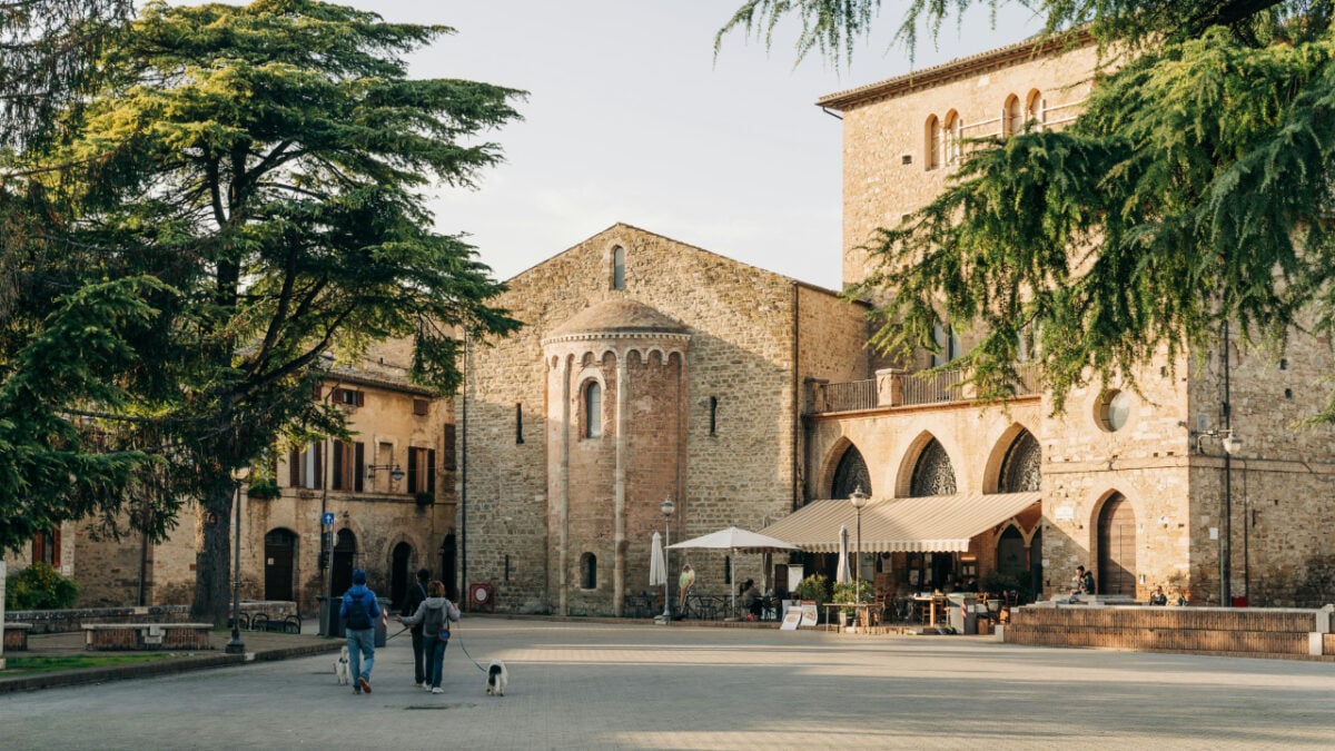 5 borghi umbri lungo la Via Flaminia da visitare questo Autunno