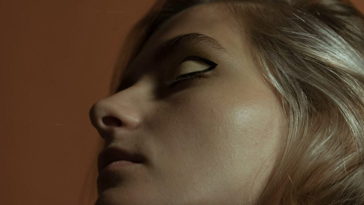 Biondo Boho: il colore di capelli caldo e irresistibile che conquista la stagione