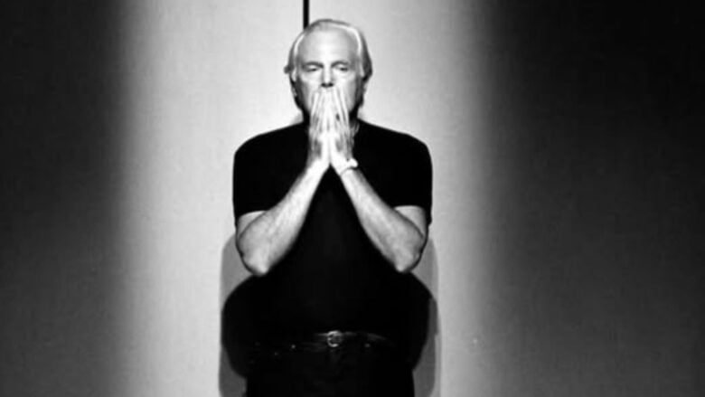 Il mondo piange la scomparsa di Giorgio Armani: il cordoglio sui social delle star del cinema e del mondo dello spettacolo