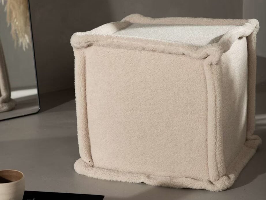 6 Pouf esclusivi H&M Home: dettagli di design che trasformano gli spazi