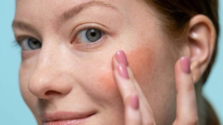 Blush stacking: tutto sulla tecnica make up più chic del momento