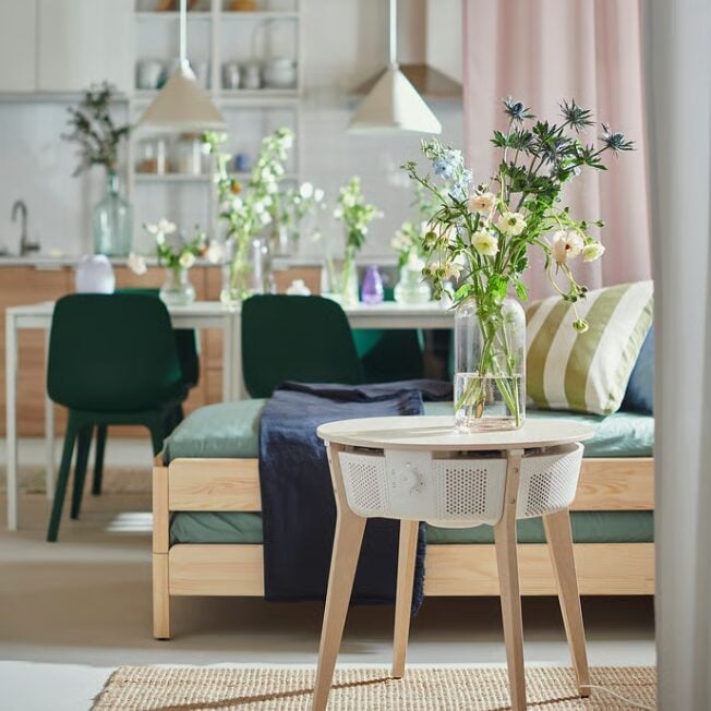 Il tavolino intelligente di IKEA che unisce design e benessere Il tavolino intelligente di IKEA che unisce design e benessere