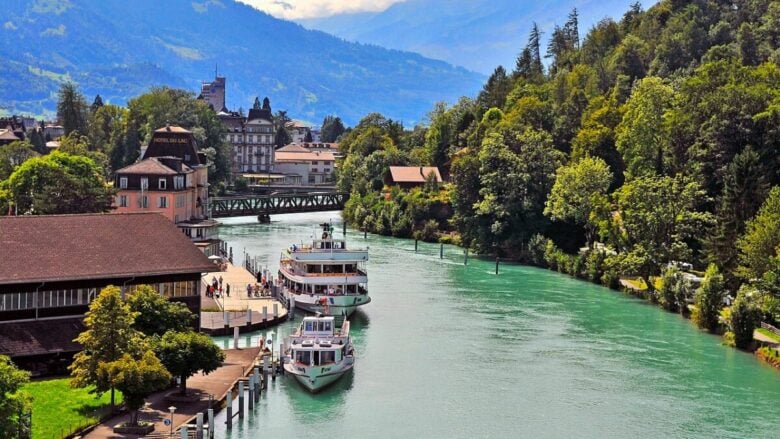 Viaggio in svizzera alla scoperta di Interlaken “la città tra i laghi”