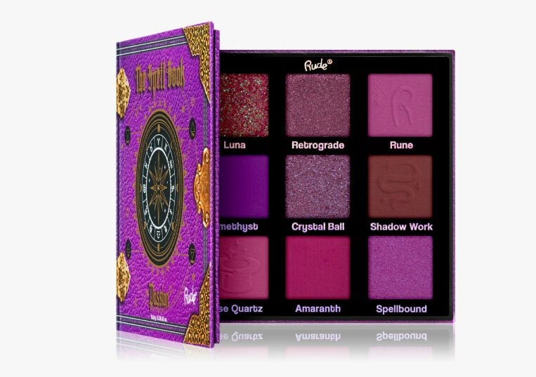 5 Ombretti dark e glam per un make up occhi di Halloween davvero magnetico 5 Ombretti dark e glam per un make up occhi di Halloween davvero magnetico