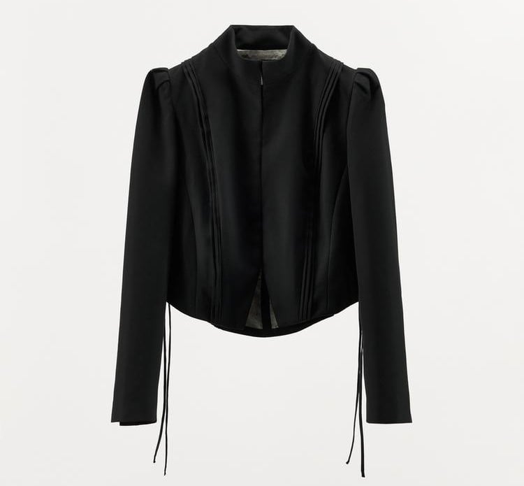 I Capi e gli Accessori della Collezione Zara Halloween per realizzare look da urlo! I Capi e gli Accessori della Collezione Zara Halloween per realizzare look da urlo!