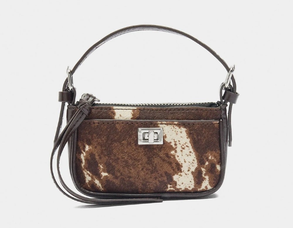 La Borsa stampa cow? L’accessorio dal tocco country chic che tutte desiderano! La Borsa stampa cow? L’accessorio dal tocco country chic che tutte desiderano!