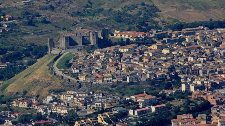 Questa cittadina della Basilicata è la meta perfetta per un weekend autunnale