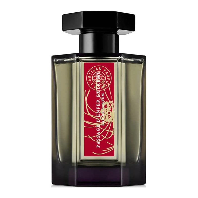 7 Profumi oscuri, magnetici e irresistibili da indossare la notte di Halloween 7 Profumi oscuri, magnetici e irresistibili da indossare la notte di Halloween