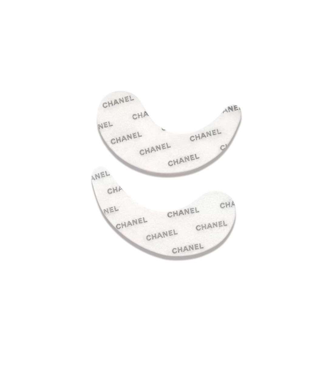 Tutti pazzi per i patch occhi: ora anche in versione griffata! Tutti pazzi per i patch occhi: ora anche in versione griffata!