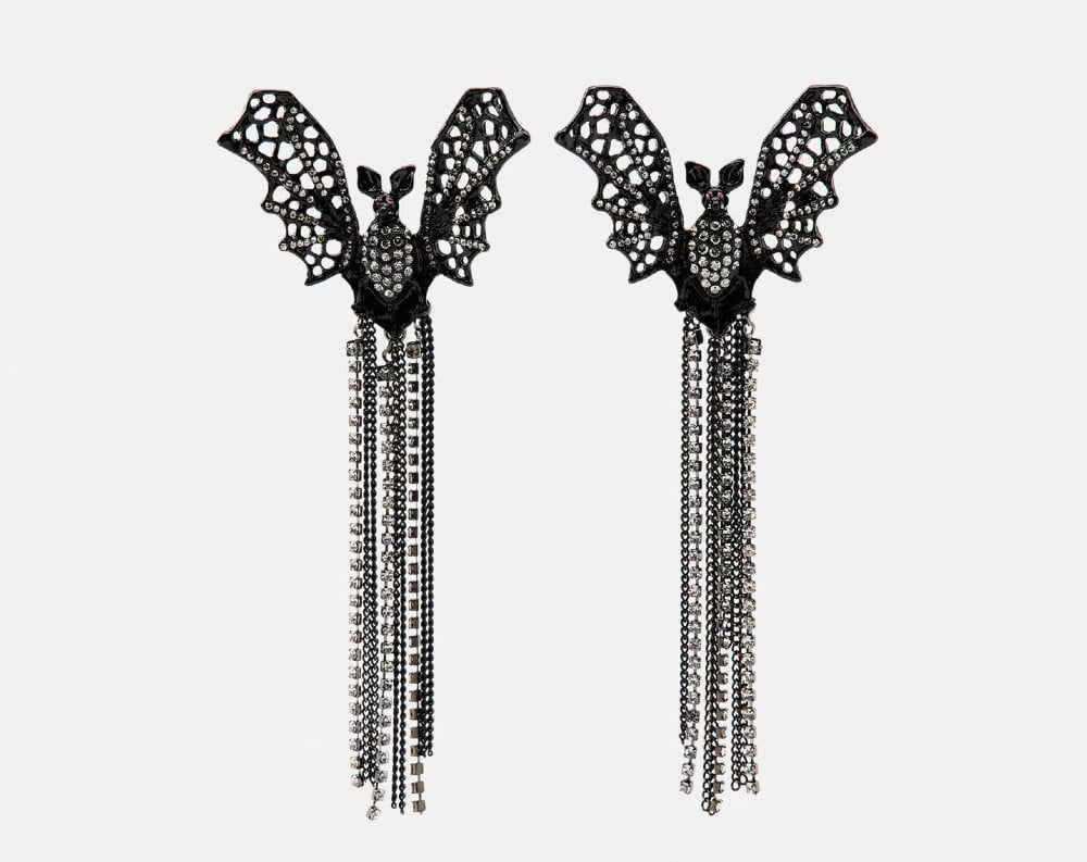 I Capi e gli Accessori della Collezione Zara Halloween per realizzare look da urlo! I Capi e gli Accessori della Collezione Zara Halloween per realizzare look da urlo!
