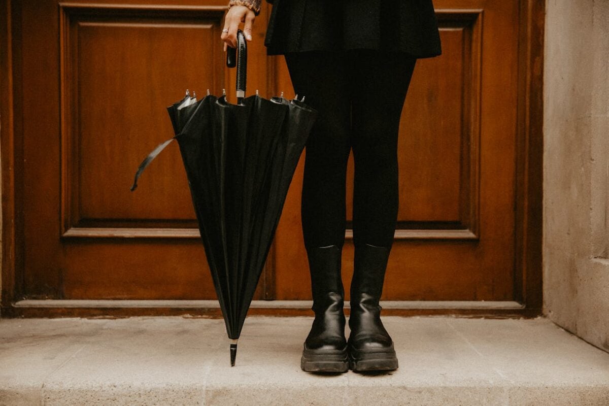 Piedi perfetti anche con le scarpe chiuse: ecco come perdersene cura in autunno