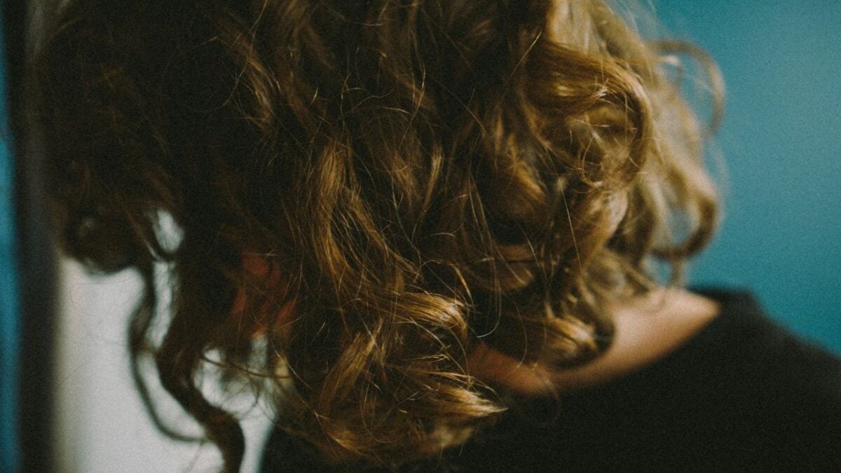 E’ tempo di shag, il taglio di capelli spettinato che sta bene a tutte