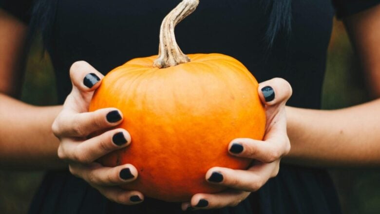 Unghie da paura! Le manicure di Halloween più cool del 2025