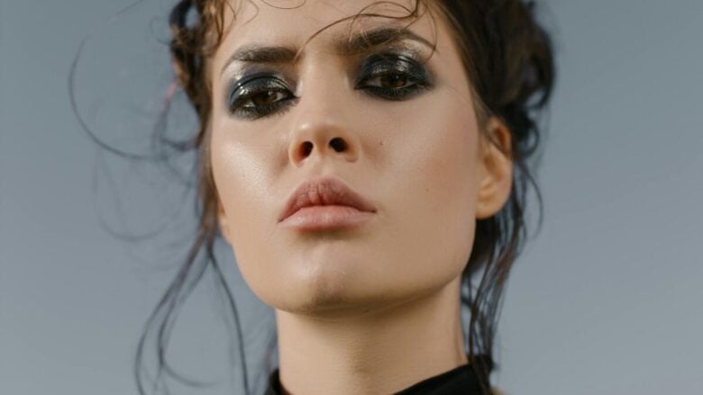 5 Ombretti dark e glam per un make up occhi di Halloween davvero magnetico