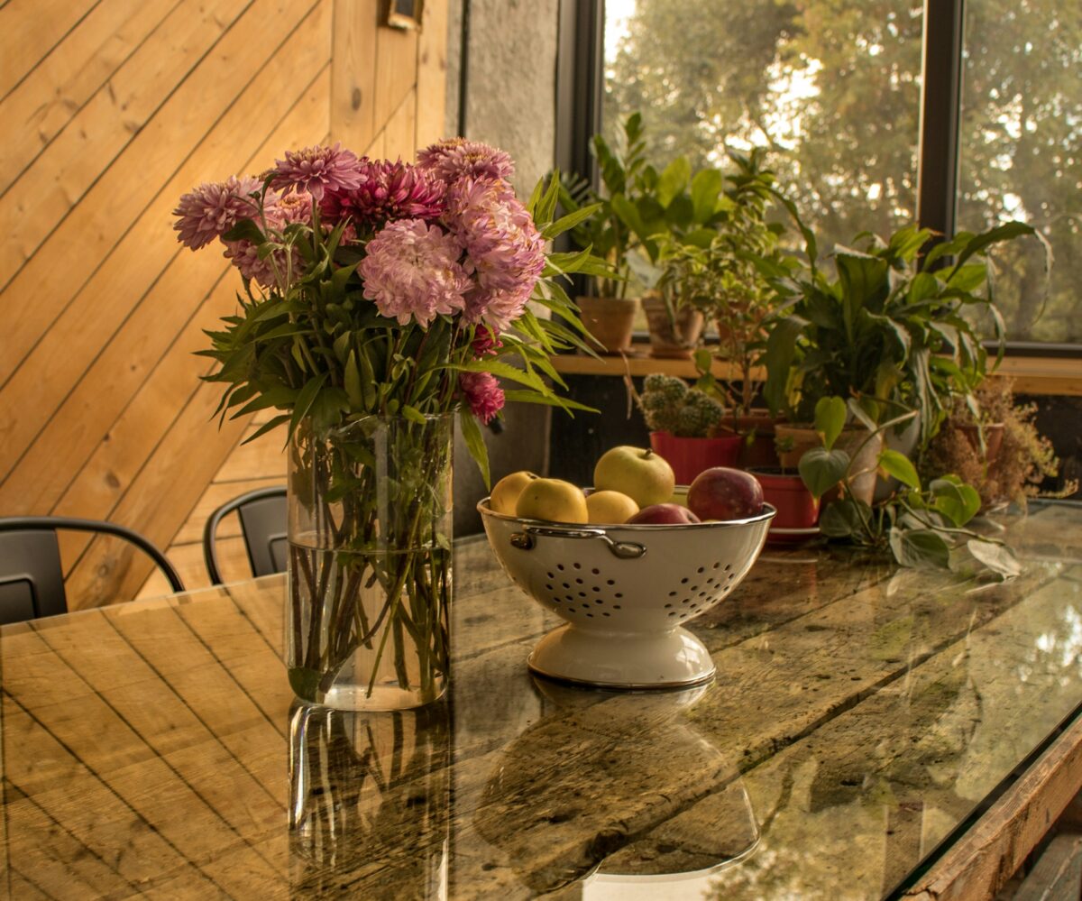 La Tavola Autunnale: idee creative per una mise en place di chic e naturale La Tavola Autunnale: idee creative per una mise en place di chic e naturale