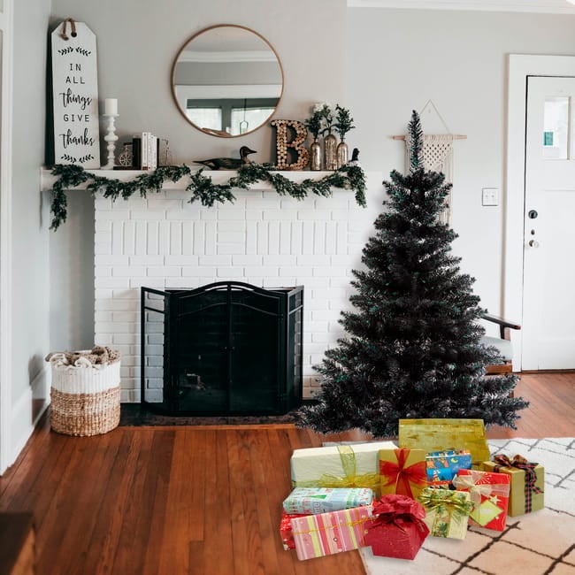 Decorazioni in Bianco e Nero per un Natale originale e moderno Decorazioni in Bianco e Nero per un Natale originale e moderno