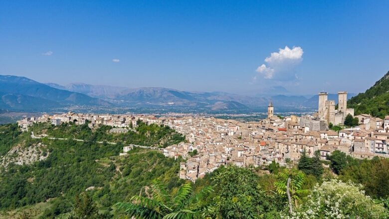 Ecco un borgo abruzzese che vi farà vivere un weekend autunnale da sogno