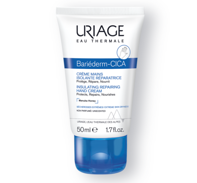 Mani protette sulla neve: le creme ultra-idratanti da avere sempre con sé Mani protette sulla neve: le creme ultra-idratanti da avere sempre con sé