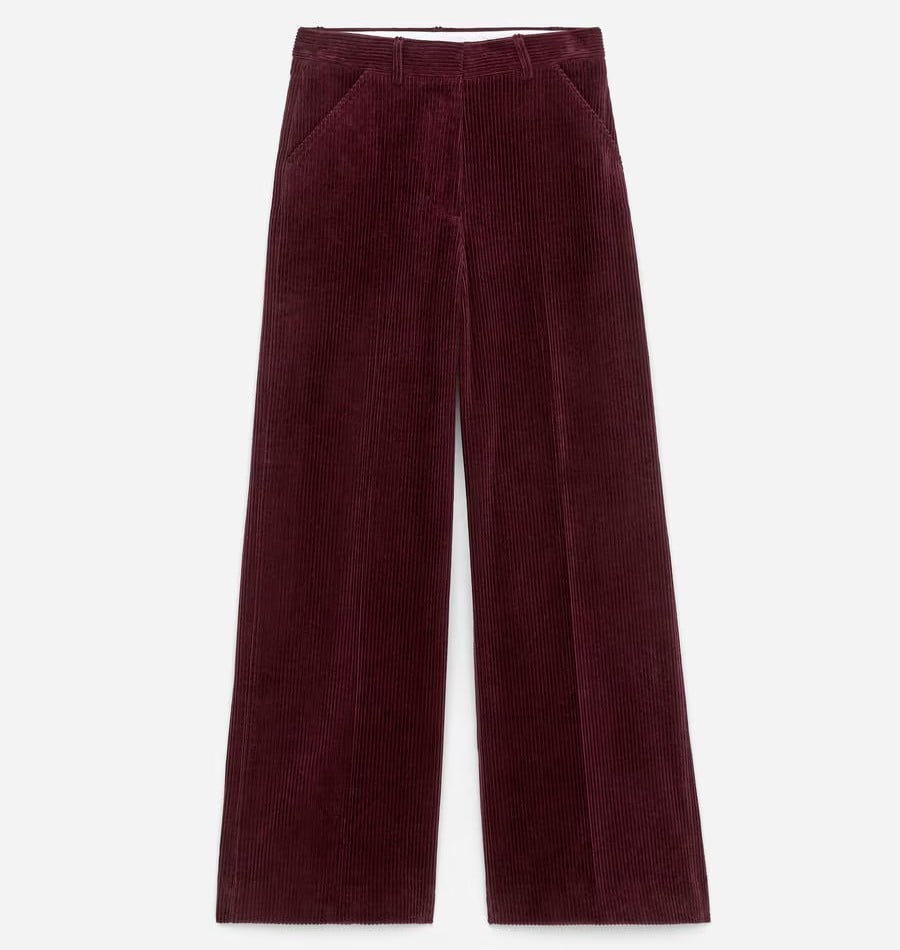 Eleganti e versatili, i Pantaloni in velluto a coste sono un pezzo statement da avere subito! Eleganti e versatili, i Pantaloni in velluto a coste sono un pezzo statement da avere subito!