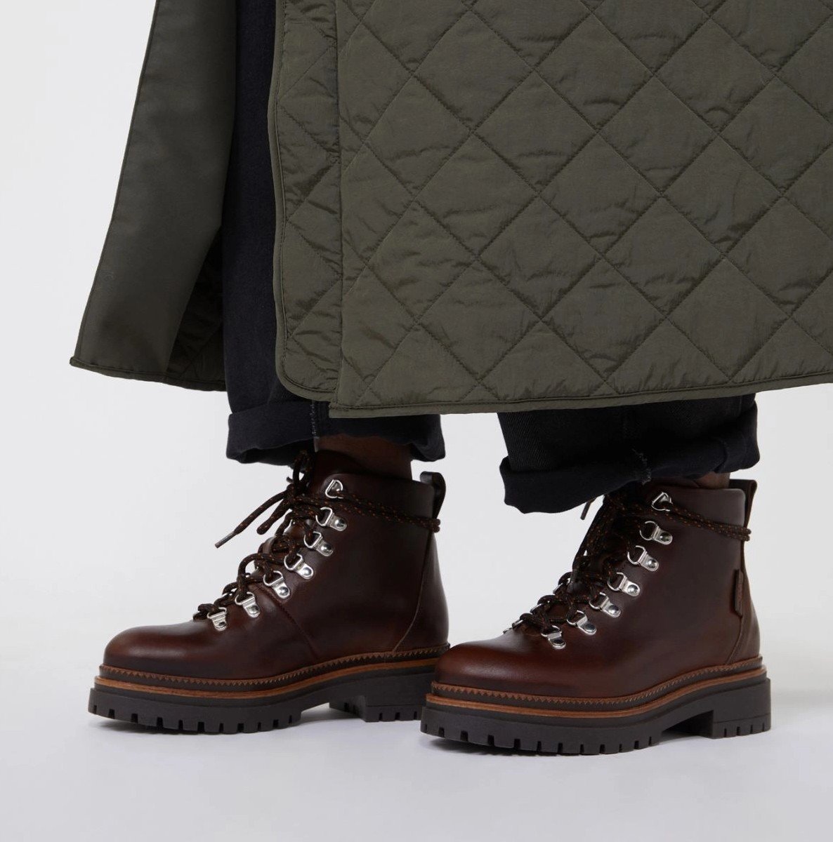 Ponte dell’Immacolata in Montagna: i capi e gli accessori giusti per il tuo look comfy chic