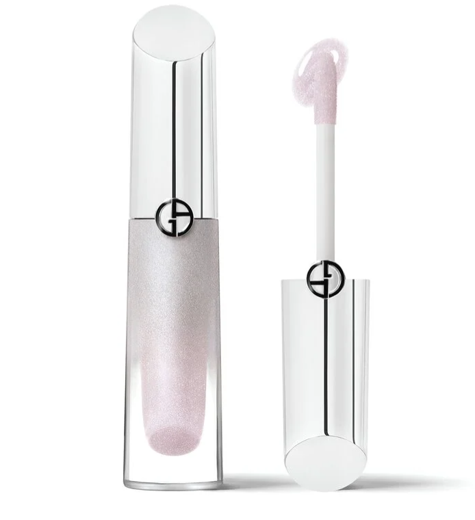 Cloud dancer, il Pantone 2026 che ispira un make up etereo e ultra chic