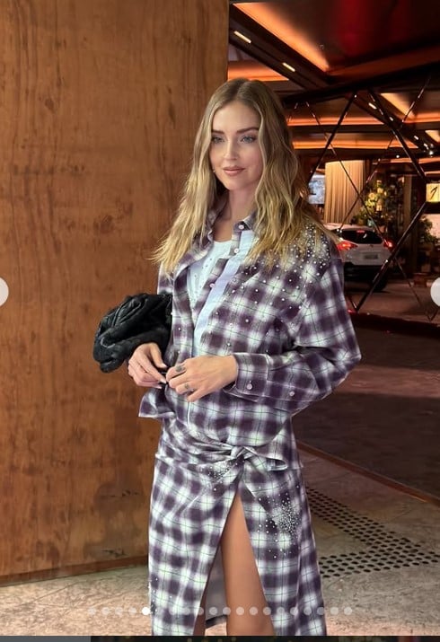 Chiara Ferragni lancia un nuovo trend con la camicia a quadri: ecco come abbinarla per questo inverno!