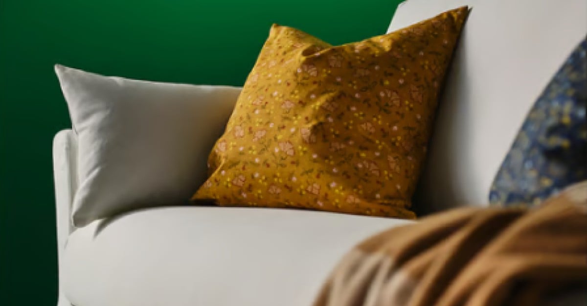 Il Divano IKEA in Cloud Dancer che illumina il living: design, qualità e prezzo imbattibile!