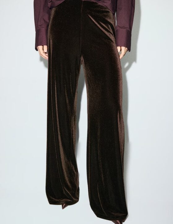 Pantaloni in velluto: i modelli più chic del Natale 2025 per look caldi, glam e irresistibili
