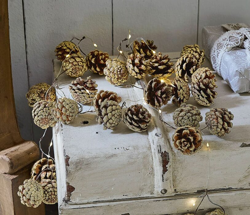 Decorazioni di Natale Loberon: idee chic per una casa elegante e dal fascino autentico