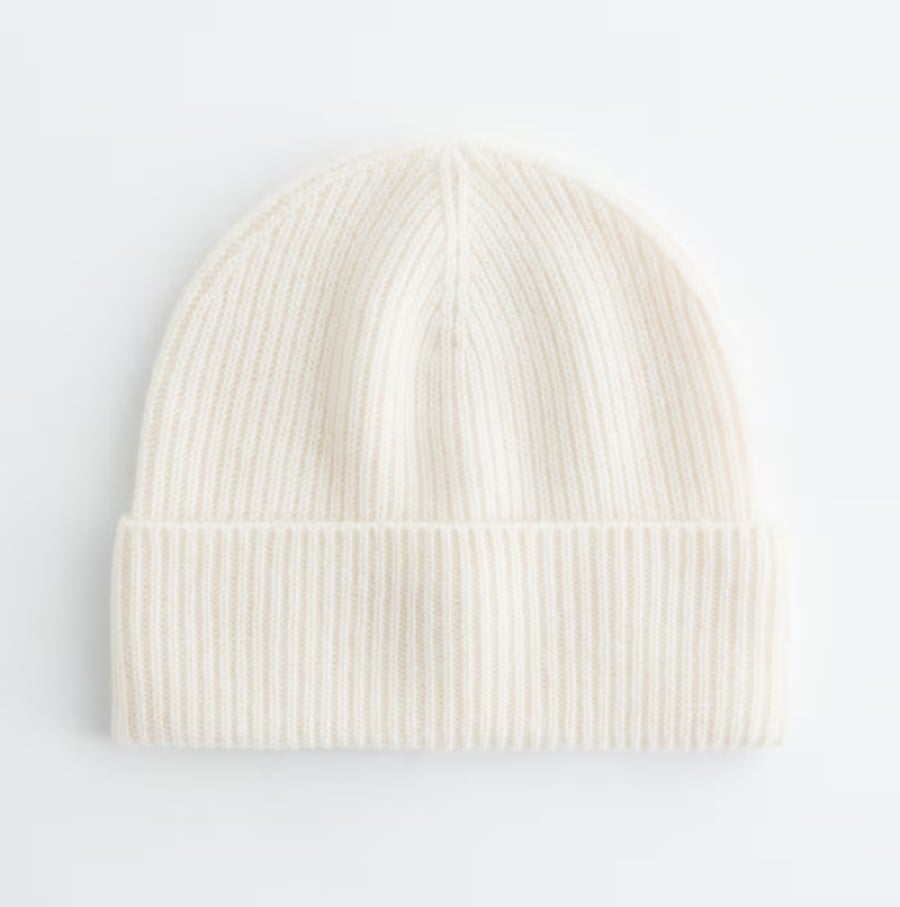 Cloud Dancer: il Colore Pantone del 2026 in 5 accessori da avere ora Cloud Dancer: il Colore Pantone del 2026 in 5 accessori da avere ora