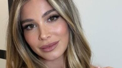 Diletta Leotta, di rosso per l’ultimo giorno dell’anno: ma il Look è sporty-chic!